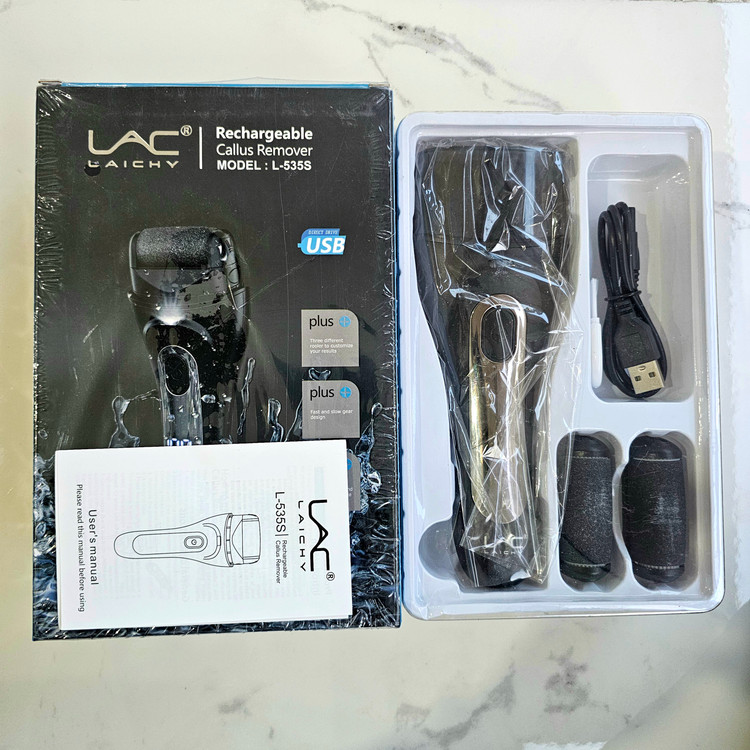 رفع ترک های عمیق پا